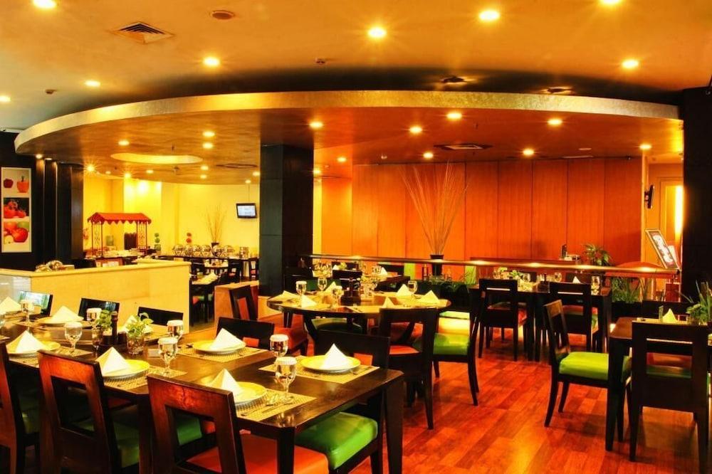 Grand Suka Hotel Pekanbaru Exteriér fotografie