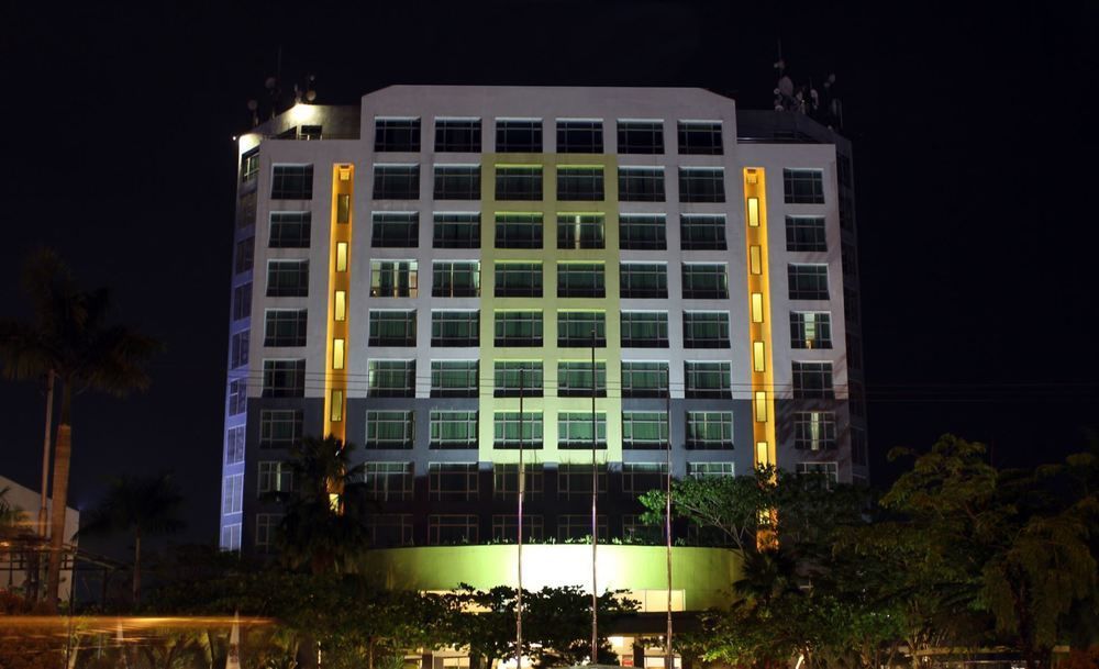 Grand Suka Hotel Pekanbaru Exteriér fotografie