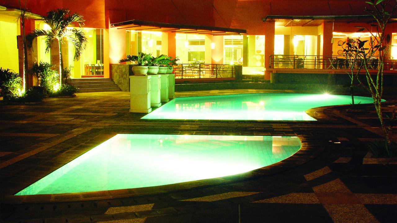 Grand Suka Hotel Pekanbaru Exteriér fotografie