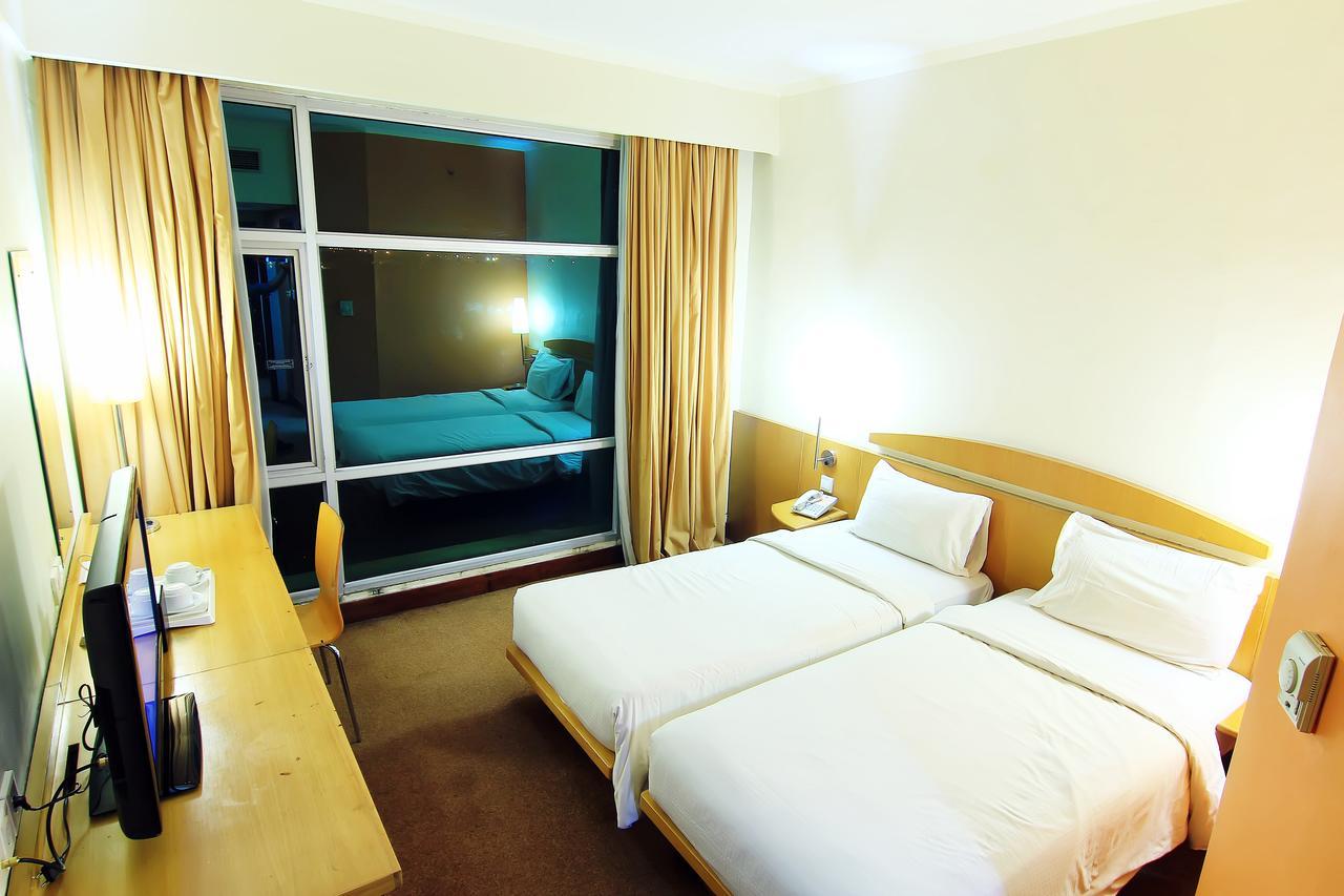 Grand Suka Hotel Pekanbaru Exteriér fotografie